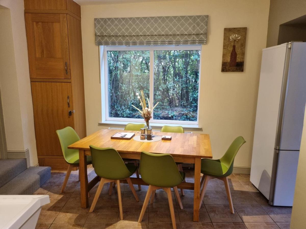 Kingsfield House By Cliftonvalley Holiday home